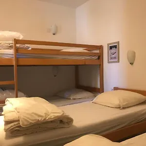 https://appartement-6-personnes-station-de-ski-val-louron.midi-pyreneeshotels.com